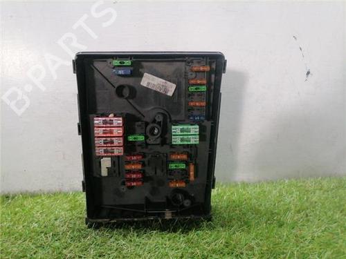 Used Fuse box Fuse box SKODA OCTAVIA II (1Z3) 2.0 TDI RS (170 hp) 33248670 33248670