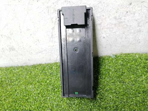 Left front window switch AUDI A3 (8L1) 1.6 | BP38055743I27 - Image 2
