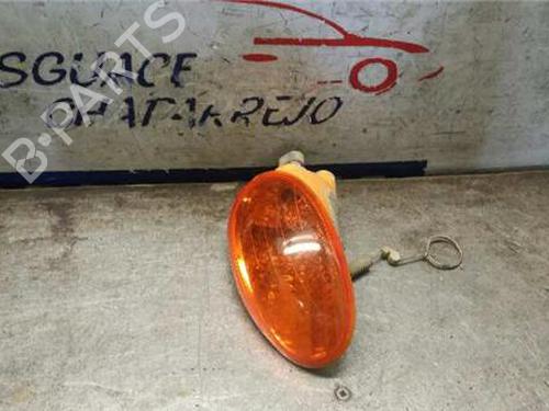 Phare droit FIAT MULTIPLA (186_) 1.6 100 16V (186AXA1A) (103 hp) 31889341