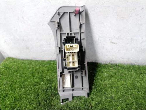 Right front window switch TOYOTA YARIS (_P9_) 1.4 D-4D (NLP90_, NLP90R) | BP36382768I26 - Image 2