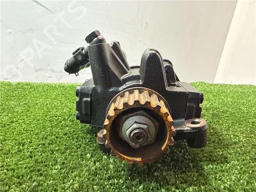 Pompe à injection RENAULT KADJAR (HA_, HL_) 1.5 dCi 110 (HLA3) (110 hp) 33007485