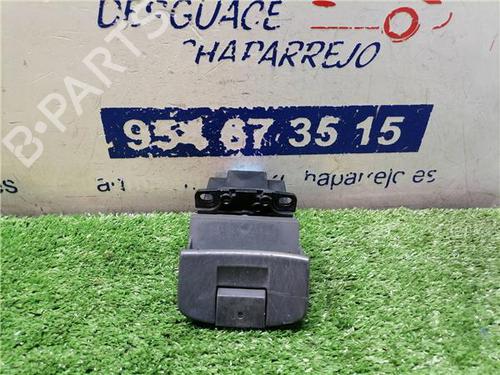 Used Electric handbrake RENAULT ESPACE IV (JK0/1_) 2.0 dCi (JK02, JK03) (131 hp) 31892792