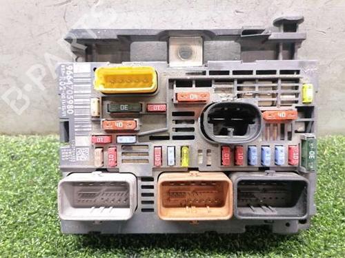 Used Electronic module Electronic module PEUGEOT 407 (6D_) 2.0 HDi 135 (6DRHRH, 6DRHRE, 6DRHRG, 6DRHRJ) (136 hp) 40517418 40517418