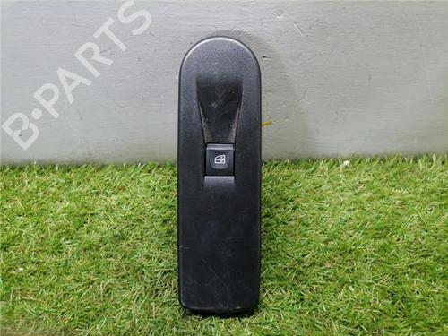 right-front-window-switch-renault-captur-i-j5_-h5_-2013-31935337 main image