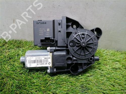 Used Right front window motor RENAULT SCÉNIC III (JZ0/1_) 1.6 dCi (JZ00, JZ12) (130 hp) 31961951