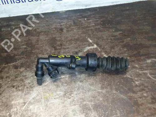 Used Clutch slave cylinder PEUGEOT 406 (8B) 2.0 16V (132 hp) 31888937