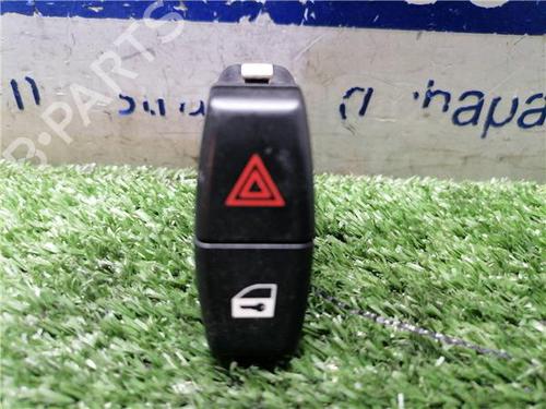 Bouton de warning BMW 5 (E60) 525 d (177 hp) 31898315