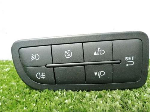 switch-alfa-romeo-mito-955_-2008-2009-2010-2011-2012-2013-2014-2015-2016-2017-2018-36483430 main image