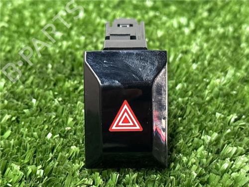 Advarselsbryter TOYOTA COROLLA Saloon (_E21_) 1.8 VVTi Hybrid (ZWE211) (122 hp) 32690418