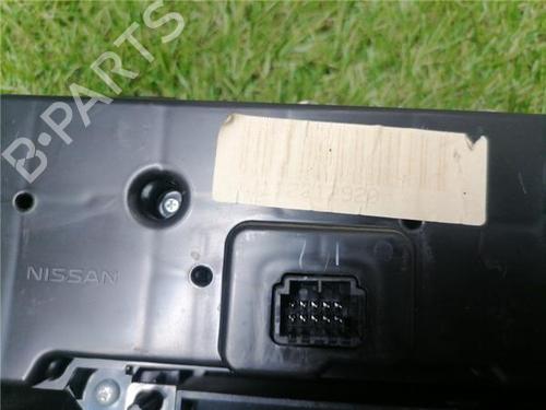 Climate control NISSAN QASHQAI II (J11, J11_) 1.2 DIG-T | BP31901343I5