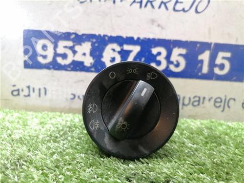 switch-vw-polo-iv-9n_-9a_-2001-2002-2003-2004-2005-2006-2007-2008-2009-2010-2011-2012-2013-2014-31898303 main image