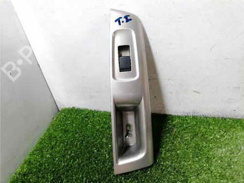 Used Left rear window switch SUBARU FORESTER (SH_) 2.0 AWD (SH5) (150 hp) 33007522