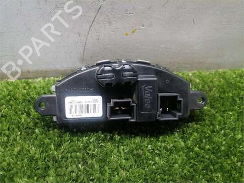 varmeblsermodstand-renault-megane-iv-hatchback-b9amn_-2015-36511356 main image