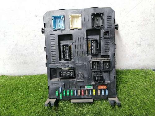 fuse-box-peugeot-307-3ac-2000-2001-2002-2003-2004-2005-2006-2007-2008-2009-2010-2011-2012-36819798 main image