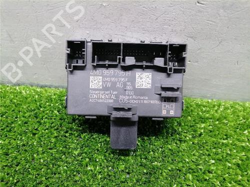 Used Electronic module AUDI A4 B9 Avant (8W5, 8WD) 2.0 TDI quattro (150 hp) 32200238