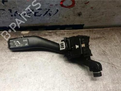 switch-vw-touran-1t1-1t2-2003-2004-2005-2006-2007-2008-2009-2010-2011-31895755 main image