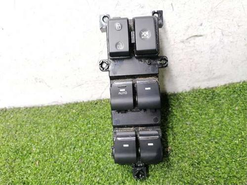 Used Left front window switch Left front window switch HYUNDAI TUCSON (TL, TLE) 2.0 CRDi (136 hp) 40110513 40110513