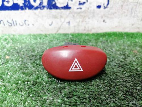 Used Warning switch PEUGEOT 206 Hatchback (2A/C) 2.0 HDI 90 (90 hp) 31899384