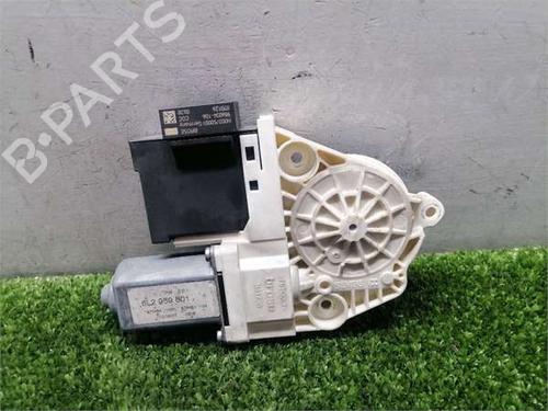 Motor do elevador de vidro frente direito Motor do elevador de vidro frente direito SEAT CORDOBA (6L2) 1.4 TDI (70 hp) 36028141 36028141