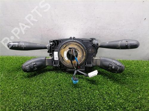 Used Switch Switch PEUGEOT 5008 (0U_, 0E_) 2.0 HDi 150 / BlueHDi 150 (150 hp) 32511157 32511157