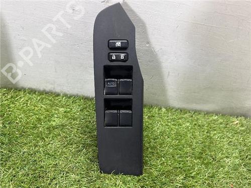 Used Left front window switch Left front window switch TOYOTA AURIS (_E18_) 1.6 (ZRE181_, ZRE185_, ZRE185R, ZRE181R) (132 hp) 32690277 32690277