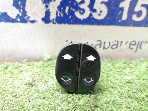 Venstre fortil elrude kontakt FORD TOURNEO CONNECT 1.8 TDCi (90 hp) 31899680