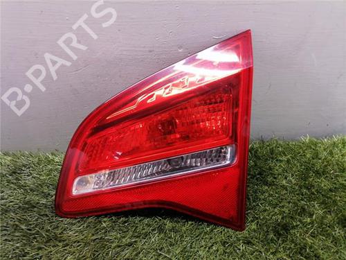 Used Right taillight OPEL MERIVA B MPV (S10) 1.7 CDTI (75) (131 hp) 32690098