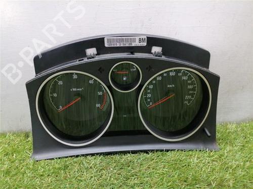 Used Instrument cluster Instrument cluster OPEL ZAFIRA B Box Body/MPV (A05) 1.9 CDTI VAN (M75) (120 hp) 35747262 35747262