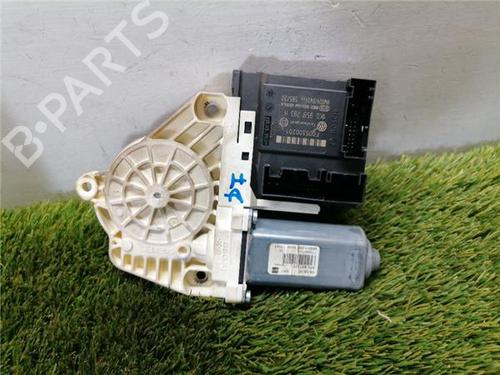 Used Left front window motor Left front window motor SEAT ALTEA (5P1) 1.9 TDI (105 hp) 34456334 34456334