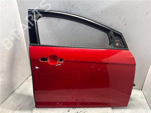 right-front-door-ford-focus-iii-2010-2011-2012-2013-2014-2015-2016-2017-2018-2019-2020-32768438 main image