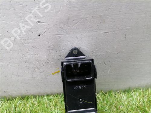 Right rear window switch MITSUBISHI LANCER VIII (CY_A, CZ_A) 2.0 DI-D (CY8A) | BP31901652I28