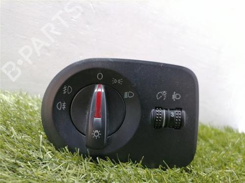 Used Switch Switch SEAT IBIZA IV ST (6J8, 6P8) 1.4 (85 hp) 33415494 33415494