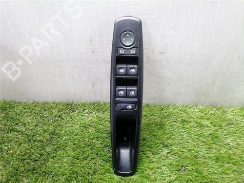 Used Left front window switch Left front window switch RENAULT MEGANE III Hatchback (BZ0/1_, B3_) 1.2 TCe (BZ2B, BZ11) (116 hp) 33278486 33278486