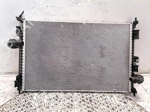 Used Water radiator Water radiator PEUGEOT 3008 II SUV (MC_, MR_, MJ_, M4_) 1.2 THP/ PureTech 130 (MRHNSM, MRHNSU, MRHNSJ, MRHNYW,... (131 hp) 34427010 34427010