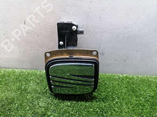 Used Tailgate handle Tailgate handle SEAT IBIZA III (6L1) 1.4 16V (75 hp) 35997889 35997889