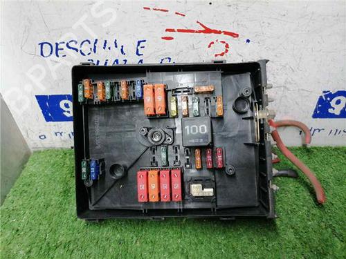 Used Fuse box VW TOURAN (1T1, 1T2) 1.9 TDI (105 hp) 31890471