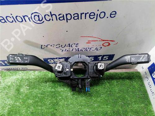 switch-vw-touran-1t1-1t2-2003-2004-2005-2006-2007-2008-2009-2010-2011-31899564 main image