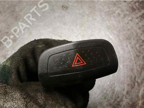 Used Warning switch NISSAN PRIMERA (P12) 1.8 (115 hp) 31895353
