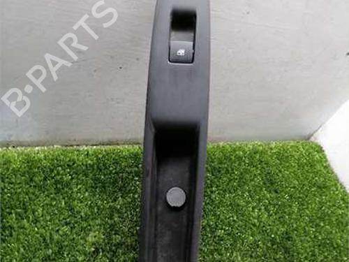 Højre bagtil elrude kontakt Højre bagtil elrude kontakt OPEL MOKKA / MOKKA X (J13) 1.6 CDTI (_76) (136 hp) 36483387 36483387