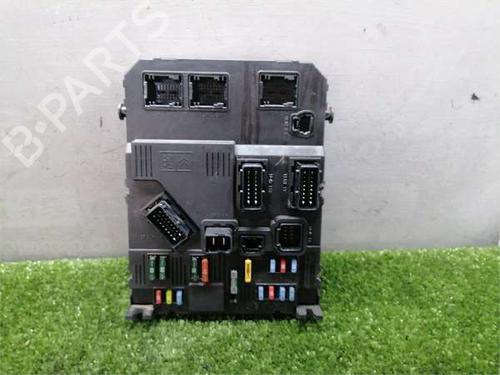 Used Fuse box Fuse box CITROËN XSARA PICASSO (N68) 2.0 HDi (90 hp) 35936165 35936165