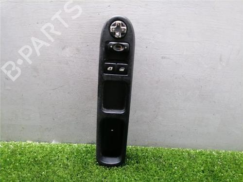 Used Left front window switch Left front window switch PEUGEOT 207 (WA_, WC_) 1.4 HDi (68 hp) 34106006 34106006