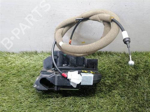 Højre bagtil lås RENAULT KADJAR (HA_, HL_) 1.2 TCe 130 (HLMR) (130 hp) 31901173