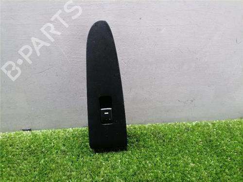 Used Right rear window switch Right rear window switch KIA SPORTAGE III (SL) 1.7 CRDi (116 hp) 34333406 34333406