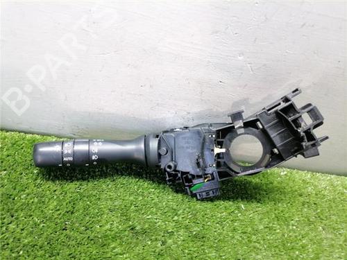 switch-toyota-verso-_r2_-2009-2010-2011-2012-2013-2014-2015-2016-2017-2018-31935272 main image