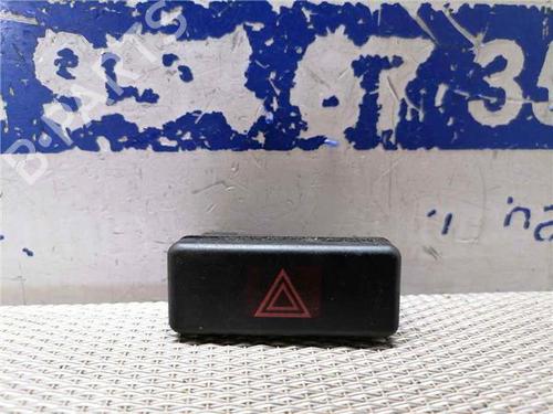 Bouton de warning BMW 5 (E39) 528 i (193 hp) 31899557