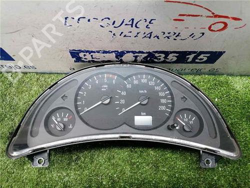 Used Instrument cluster OPEL CORSA C (X01) 1.3 CDTI (F08, F68) (70 hp) 31900341