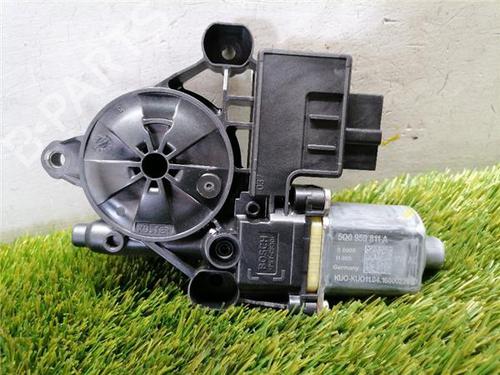 left-rear-window-motor-skoda-octavia-iii-combi-5e5-5e6-2012-2013-2014-2015-2016-2017-2018-2019-2020-33478096 main image