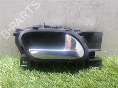 front-right-exterior-door-handle-peugeot-5008-0u_-0e_-2009-2010-2011-2012-2013-2014-2015-2016-2017-32821144 main image