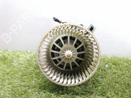 Used Heater blower motor AUDI A4 B8 (8K2) 2.0 TDI (143 hp) 31900865