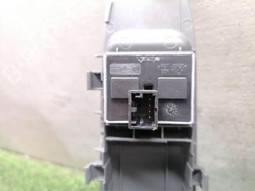 Left front window switch SEAT CORDOBA (6L2) 1.4 16V | BP40517440I27 - Image 3